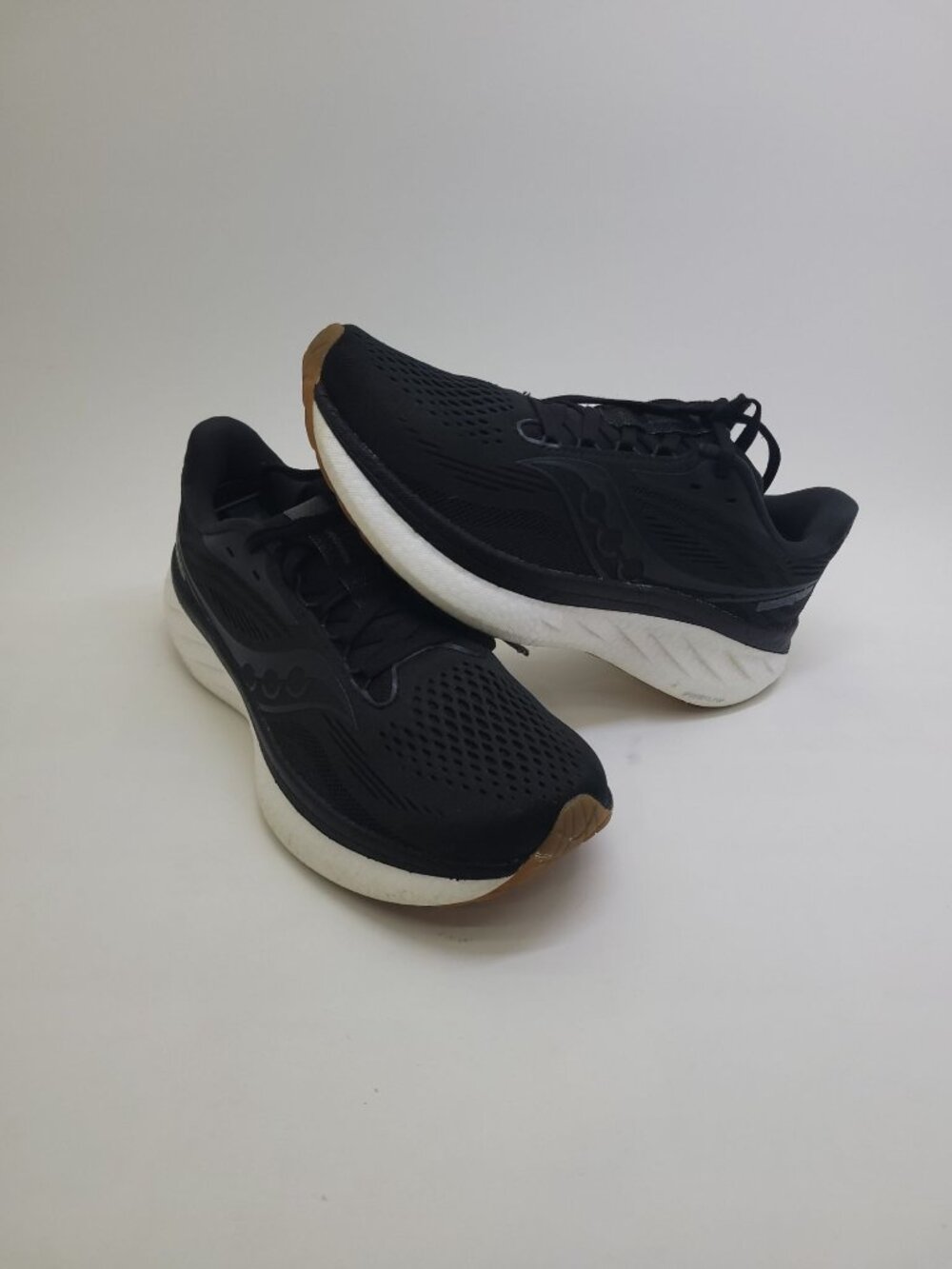 Saucony Ride 18 Running Shoes Sneakers Black Pristine Size 7 Women's